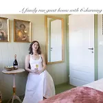 Villa Solvorn Bed and breakfast 3*