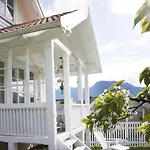 Villa Solvorn Bed and breakfast 3*