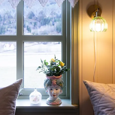 Villa Solvorn Bed & Breakfast Solvorn
