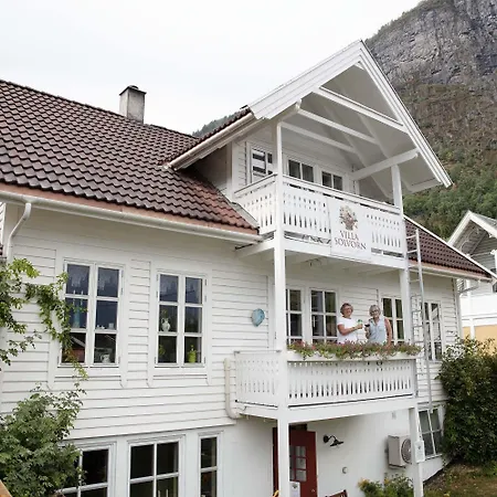 住宿加早餐酒店 Villa Solvorn