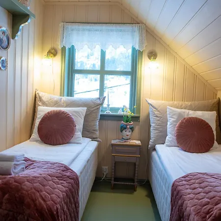 Villa Solvorn B&B 솔보른