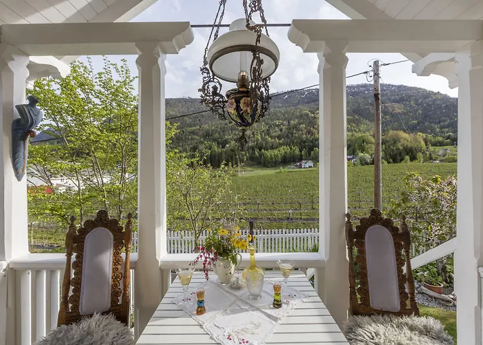 Villa Solvorn Bed & Breakfast 3*