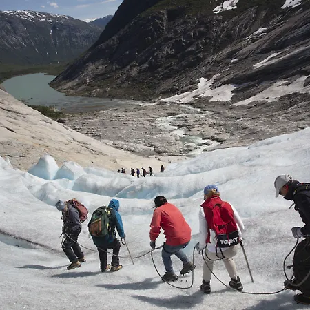 Villa Solvorn B&B 3*