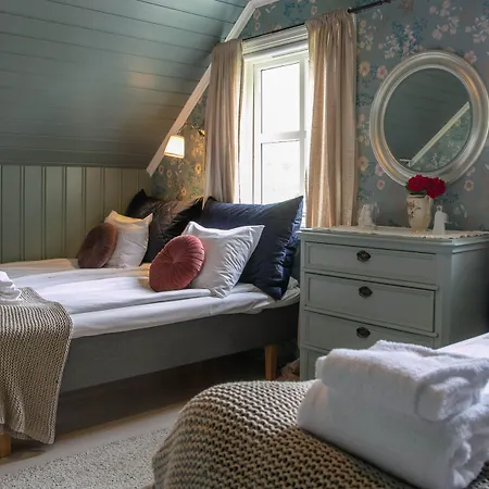 Villa Solvorn Bed & Breakfast
